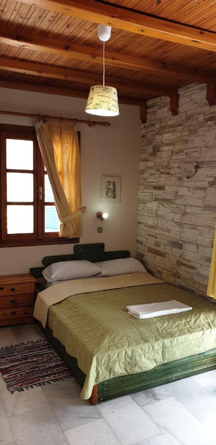 Evi Studios & Apartments Naxos City Экстерьер фото